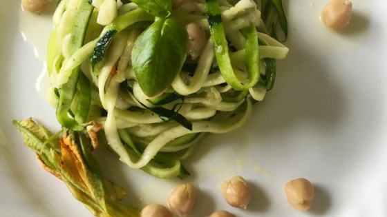 Vegan Zucchini Noodles with Chickpeas and Zucchini Blossoms Recipe