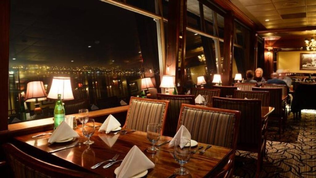Cliff House Restaurants in Tacoma USA